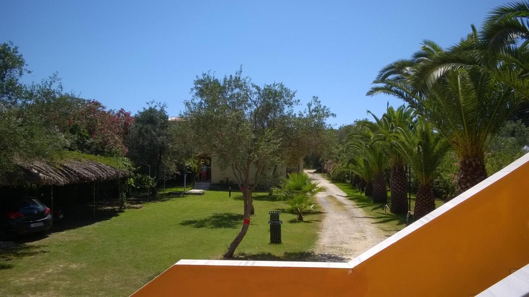 Irini Apartments And Studios Kávos Exterior photo