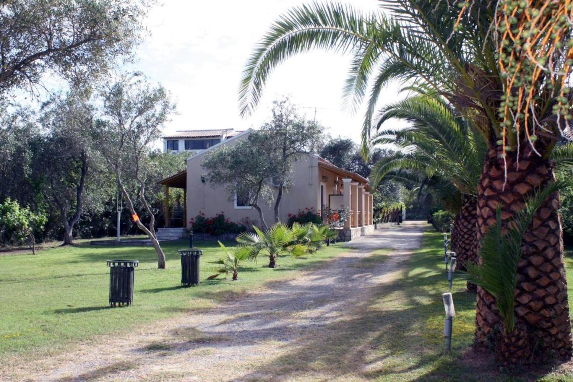 Irini Apartments And Studios Kávos Exterior photo