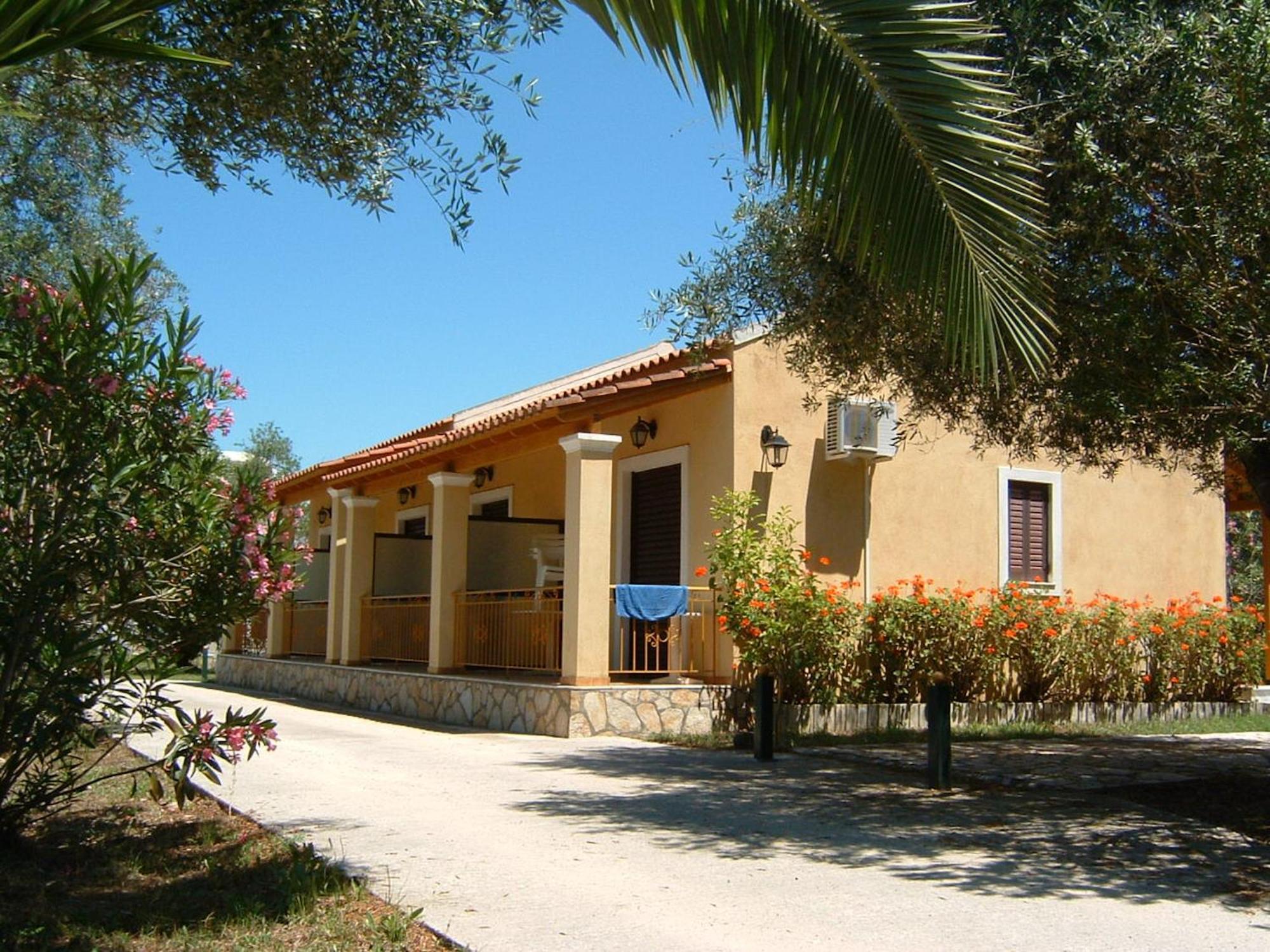 Irini Apartments And Studios Kávos Exterior photo